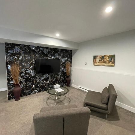 2 Bedroom Suite With Full Kitchen Revelstoke Dış mekan fotoğraf