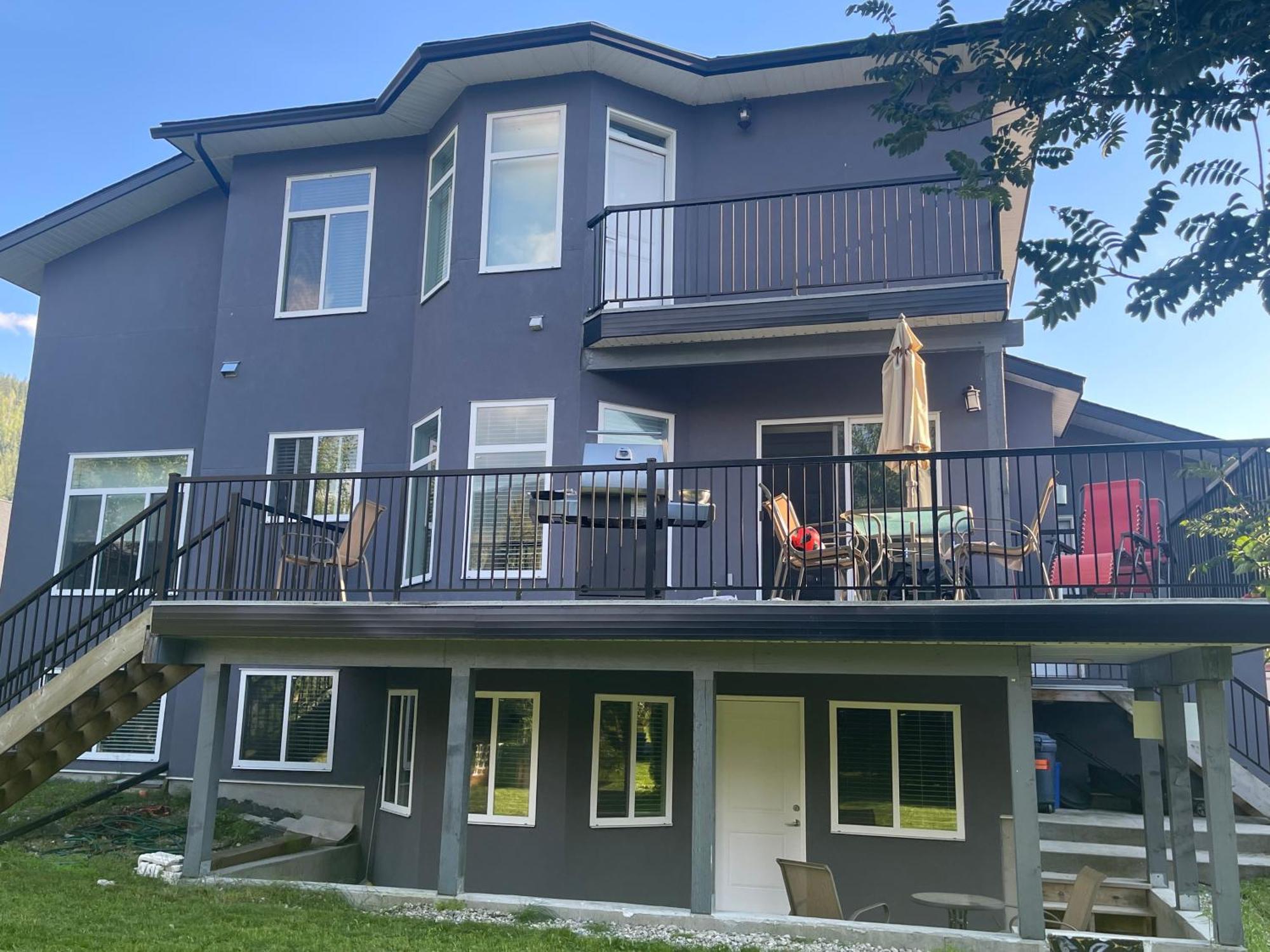 2 Bedroom Suite With Full Kitchen Revelstoke Dış mekan fotoğraf